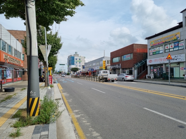 ▲서천특화시장 앞 서천계량소-봄마트 구간 도로